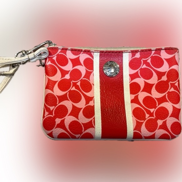 Coach Handbags - Coach zipper wristlet